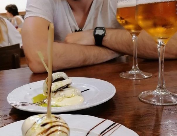 tour-de-pintxos-san-sebastian-parte-vieja-pais-vasco-earra-tours