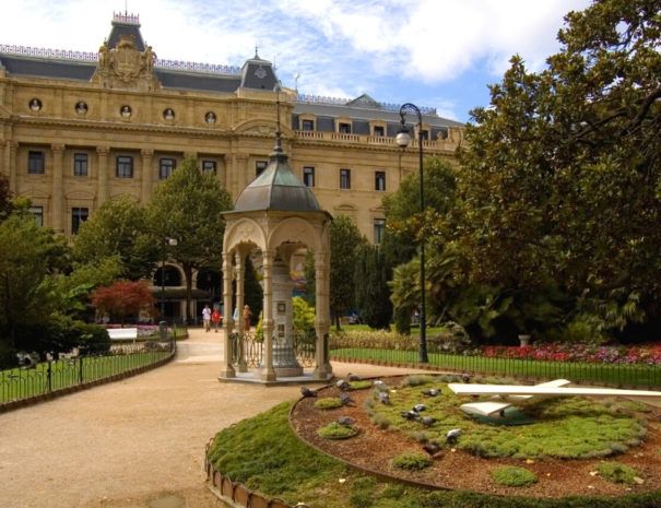 city-center-tour-san-sebastian-basque-country-earra-tours.6
