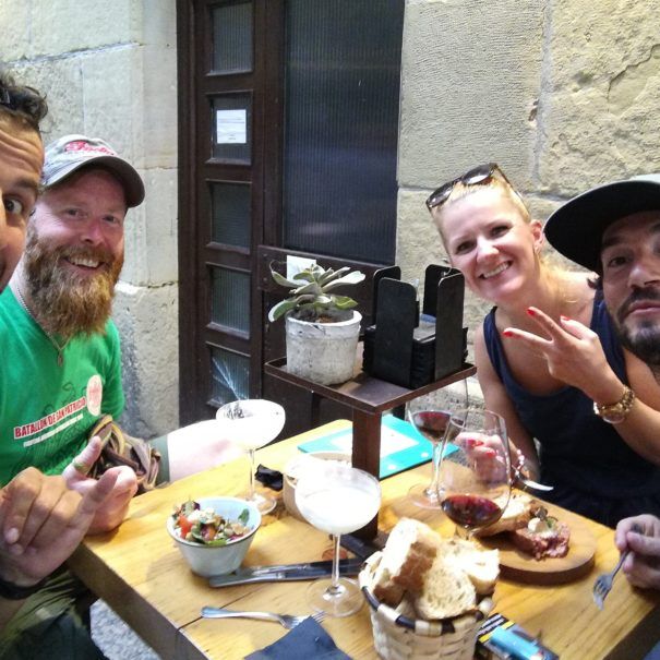 pintxo-tour-parte-vieja-san-sebastian-donostia-earra-tous